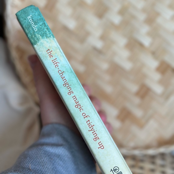The Life-Changing Magic of Tidying Up by Marie Kondo - Picture 3 of 3